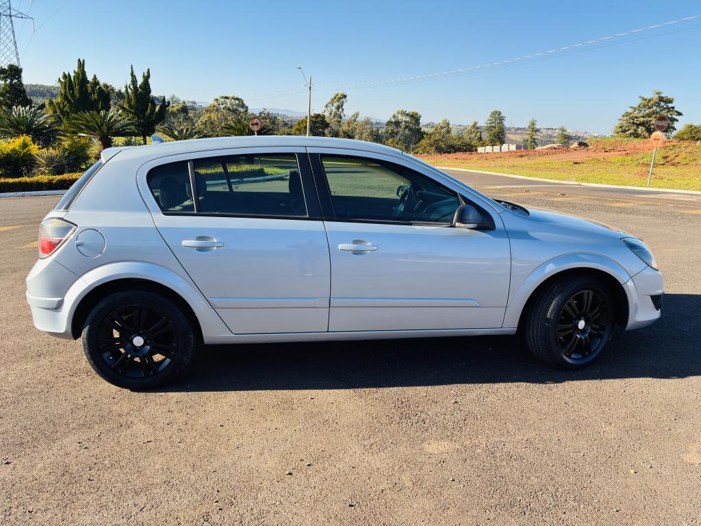 CHEVROLET Vectra Hatch - Foto