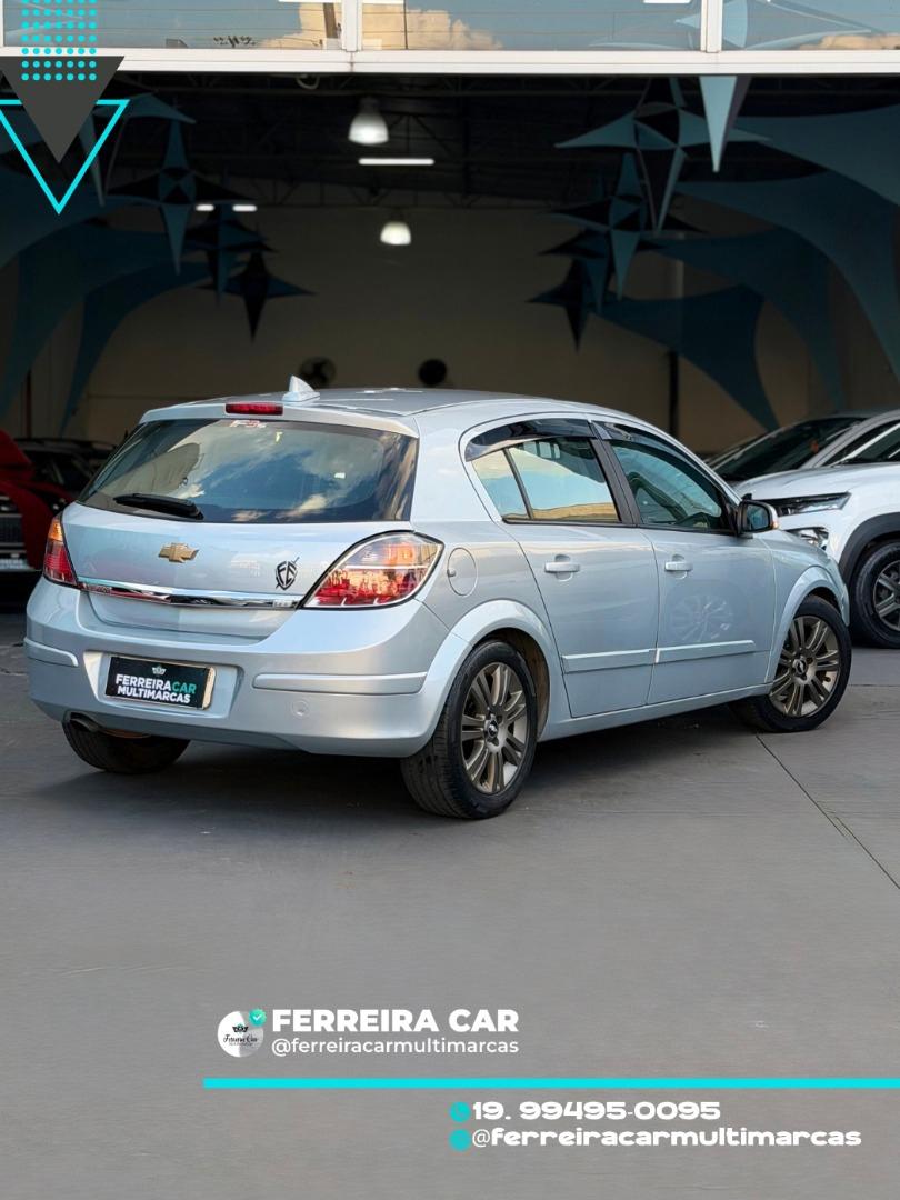 CHEVROLET Vectra Hatch - Foto