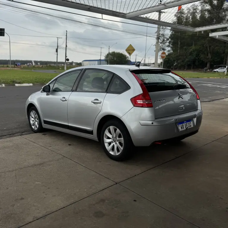 CITROEN C4 Hatch - Foto