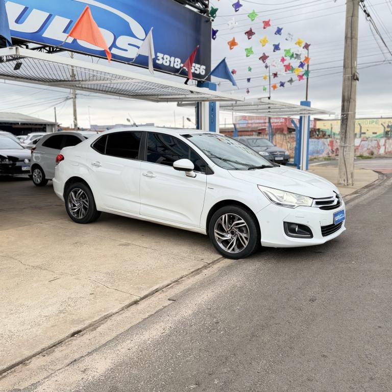 CITROEN C4 Sedan - Foto