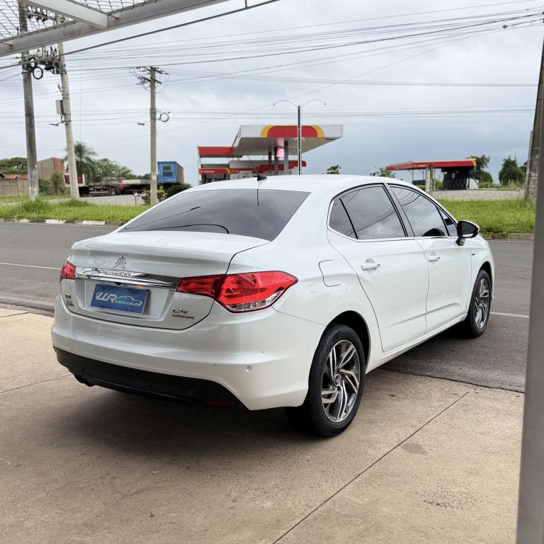 CITROEN C4 Sedan - Foto