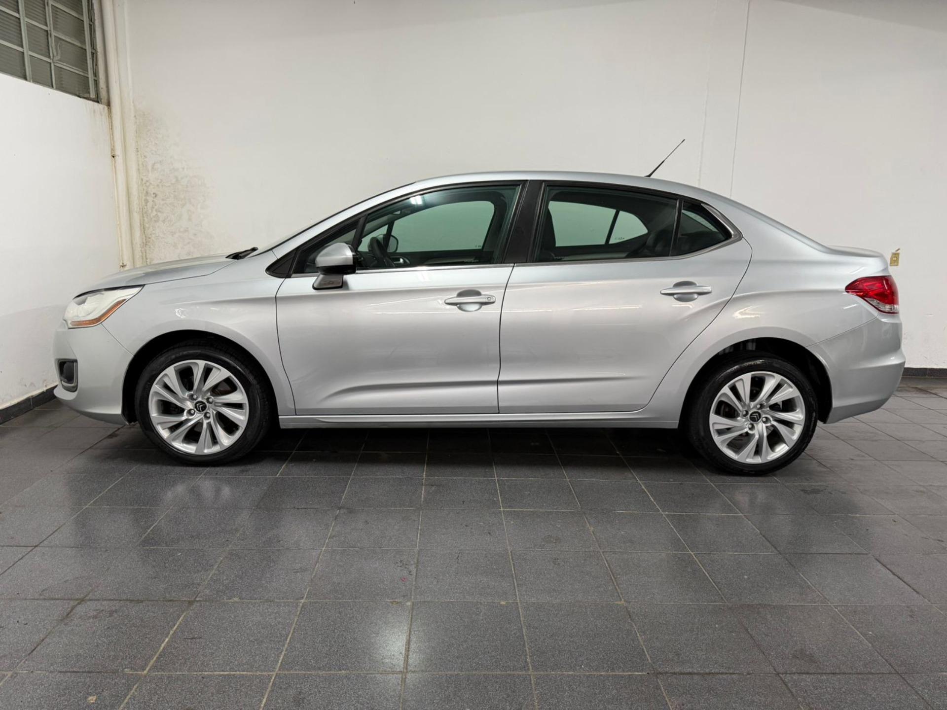 CITROEN C4 Sedan - Foto
