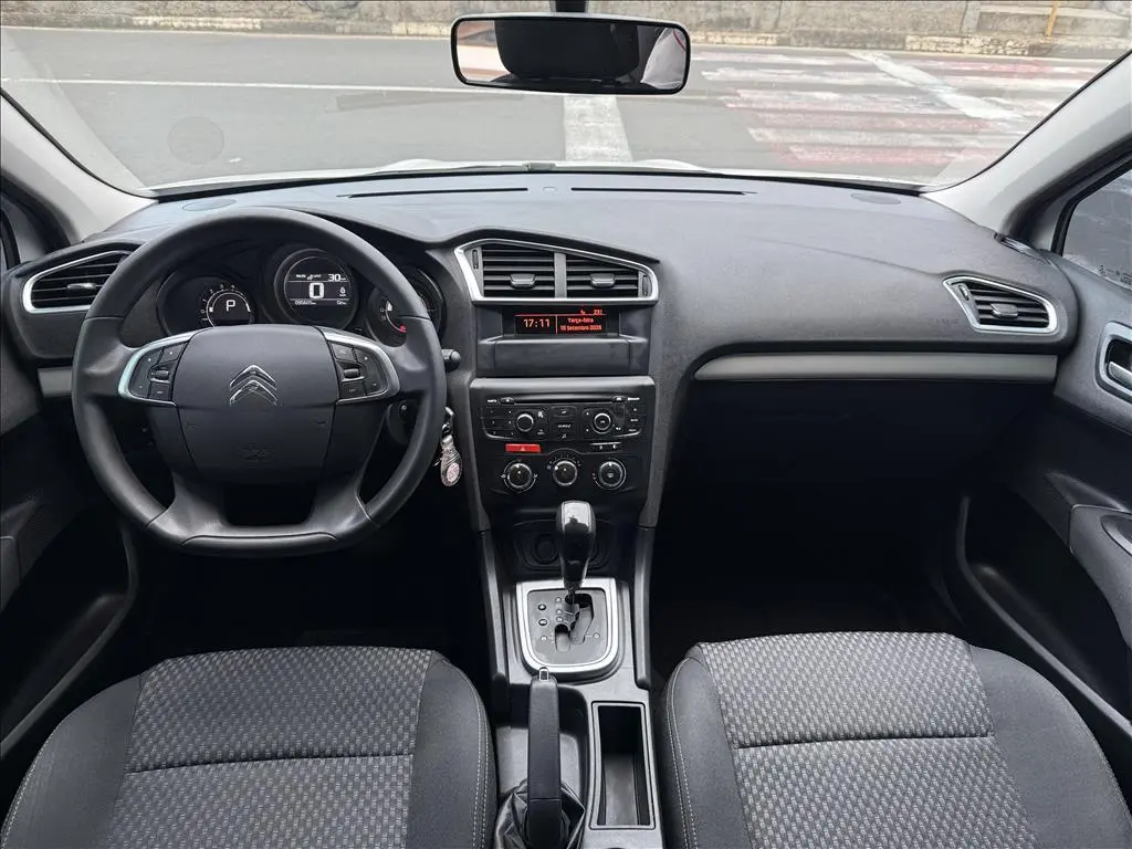 CITROEN C4 Sedan - Foto