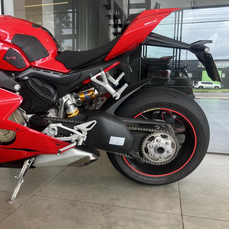 DUCATI Panigale 1100 V4 - Foto