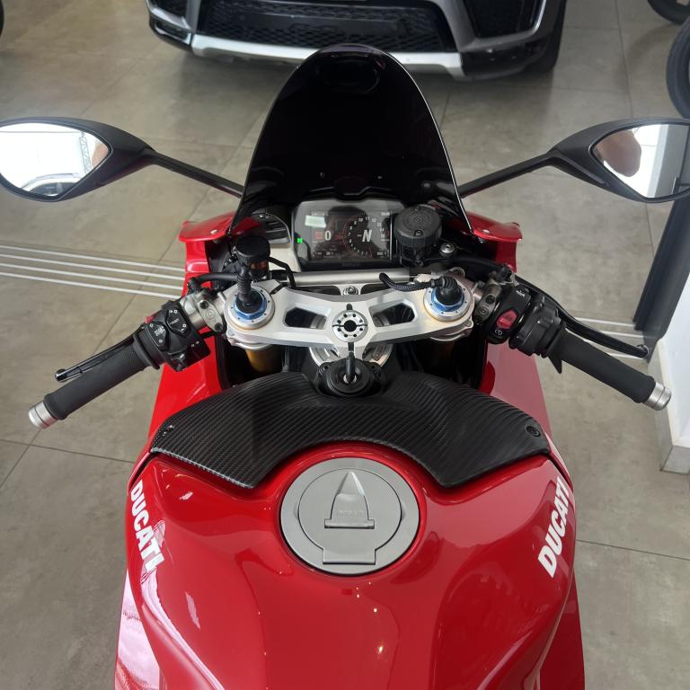 DUCATI Panigale 1100 V4 - Foto