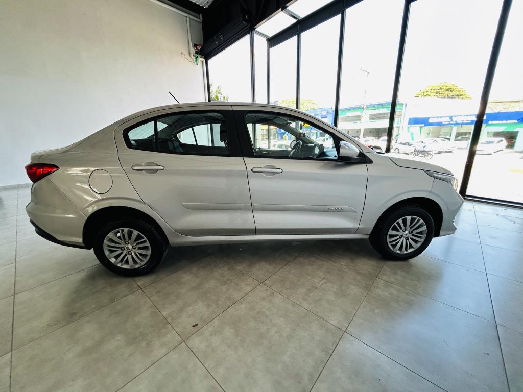 FIAT Cronos - Foto