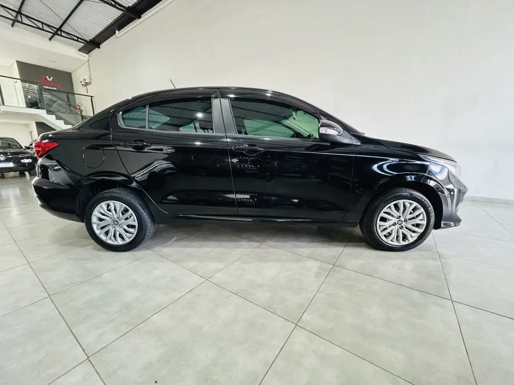 FIAT Cronos - Foto