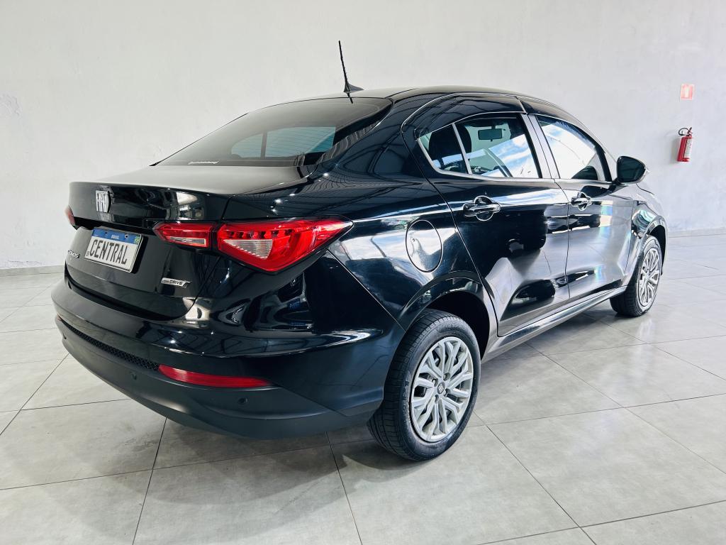 FIAT Cronos - Foto