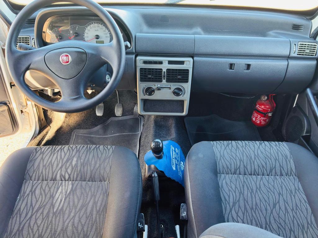 FIAT Fiorino Furgão - Foto