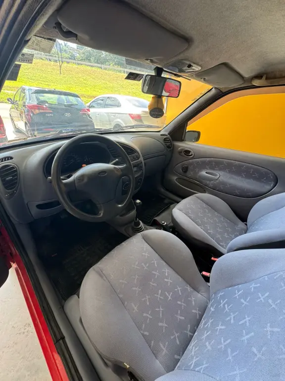 FORD Fiesta Hatch - Foto