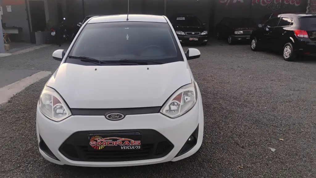 FORD Fiesta Hatch - Foto