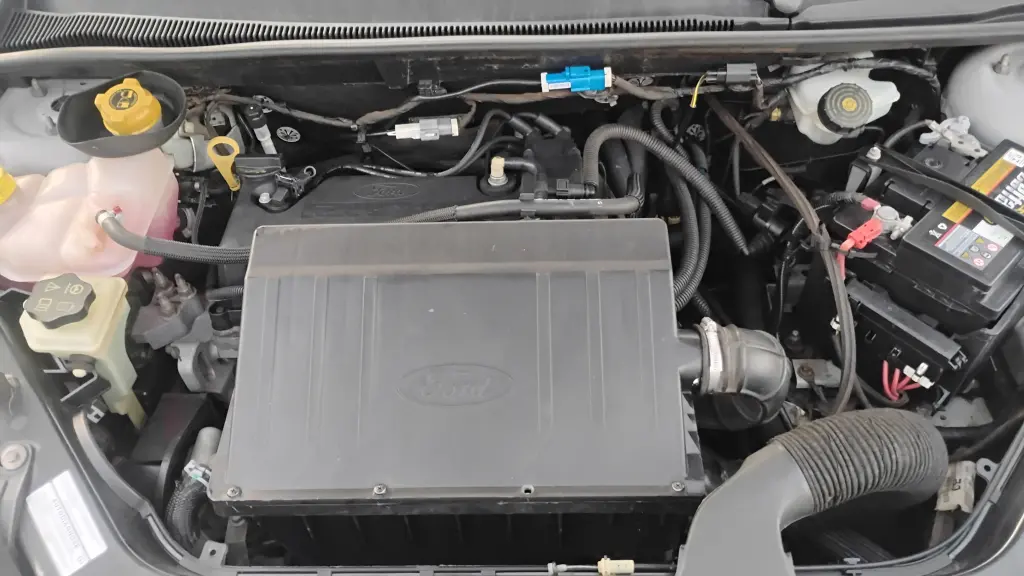 FORD Fiesta Hatch - Foto