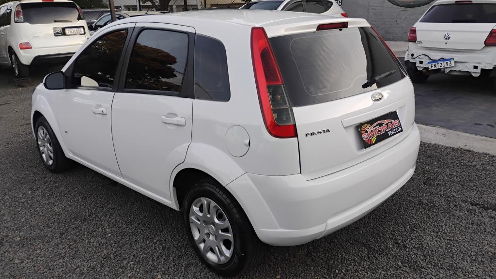 FORD Fiesta Hatch - Foto