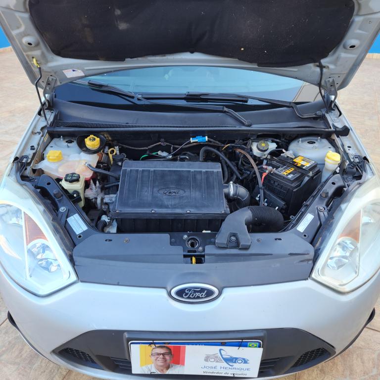 FORD Fiesta Hatch - Foto