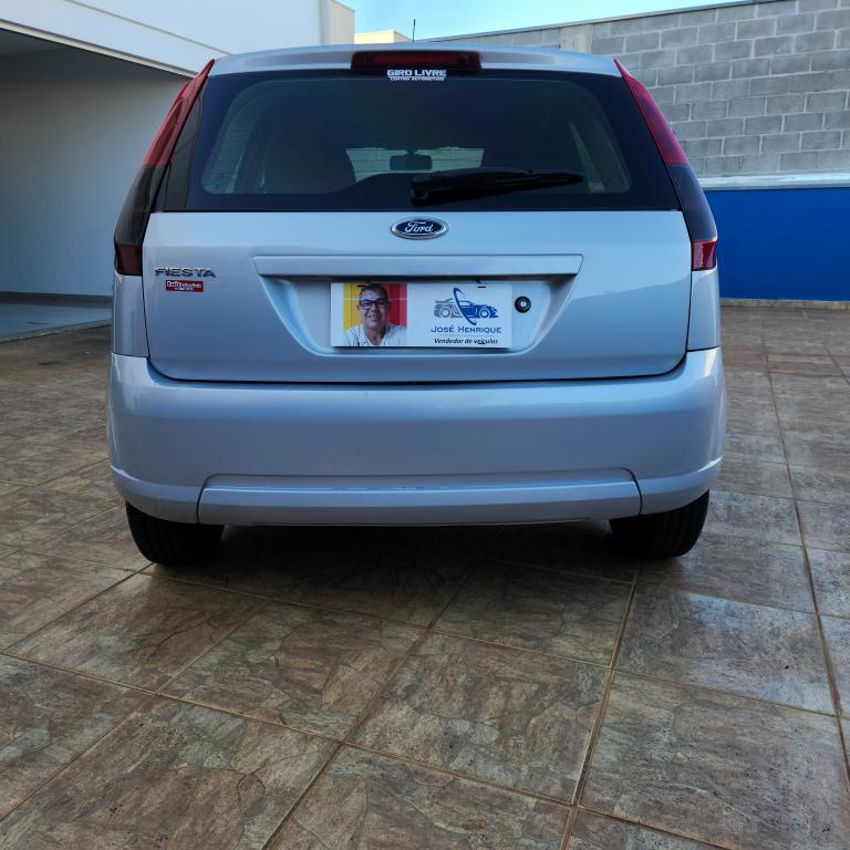 FORD Fiesta Hatch - Foto