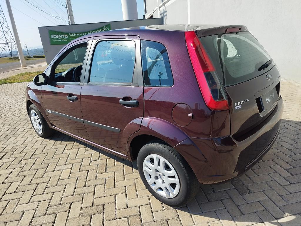 FORD Fiesta Hatch - Foto