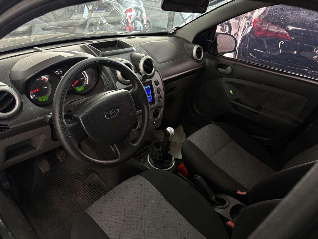 FORD Fiesta Hatch - Foto