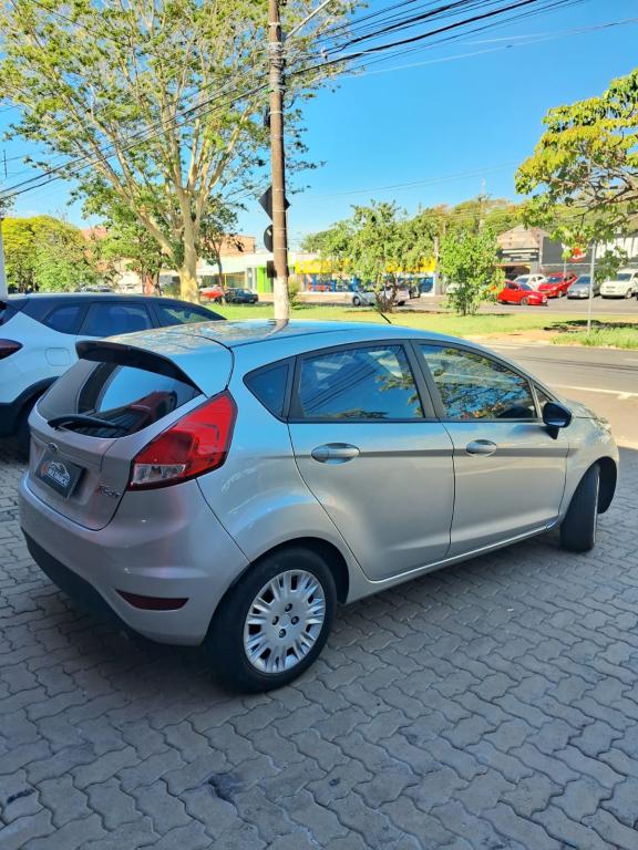 FORD Fiesta Hatch - Foto