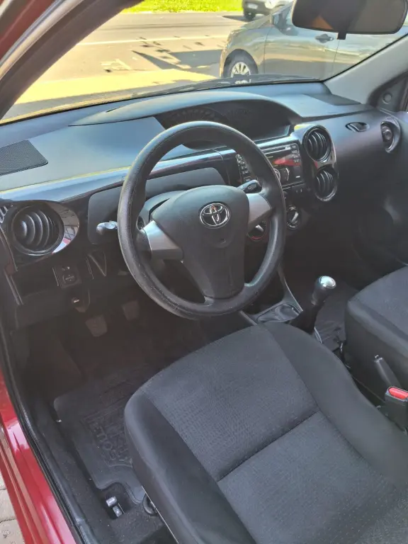 FORD Fiesta Hatch - Foto