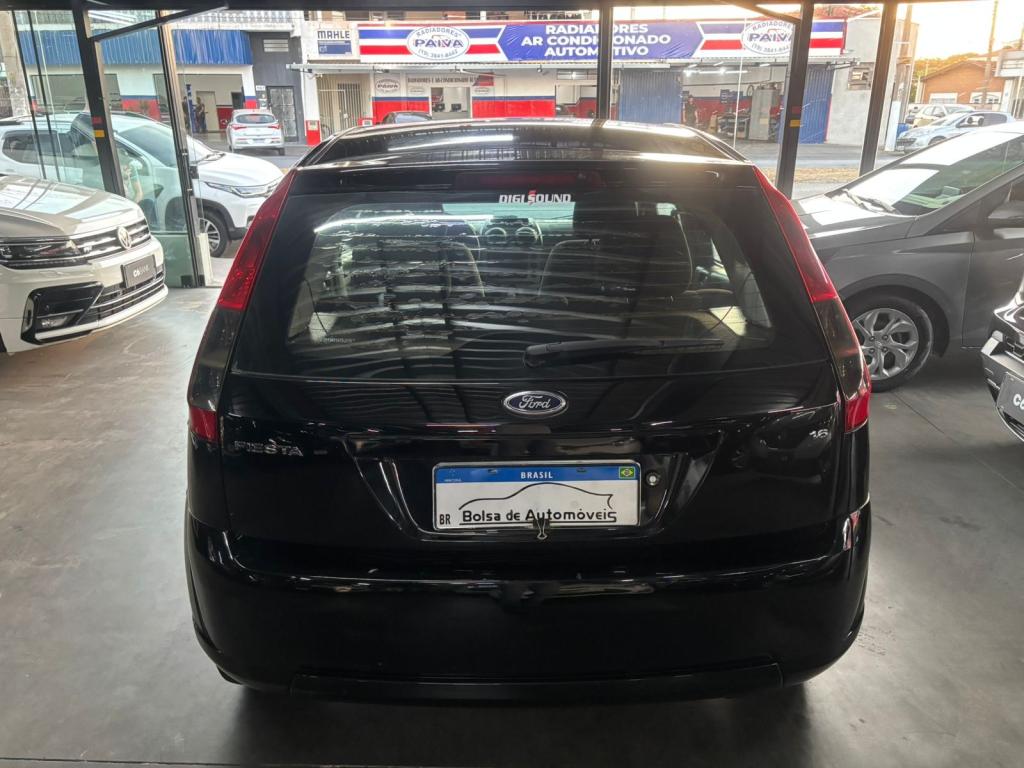 FORD Fiesta Hatch - Foto