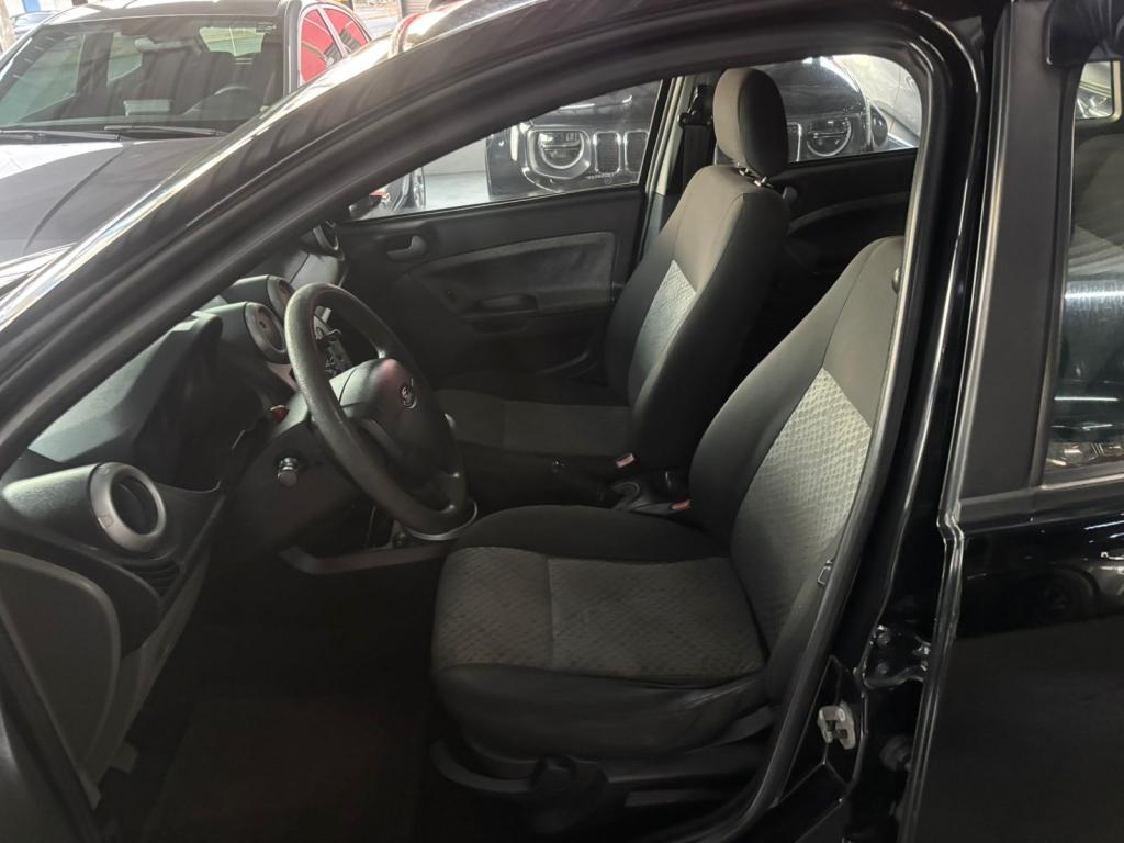 FORD Fiesta Hatch - Foto