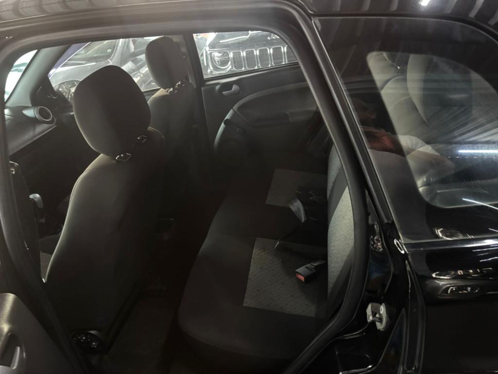 FORD Fiesta Hatch - Foto