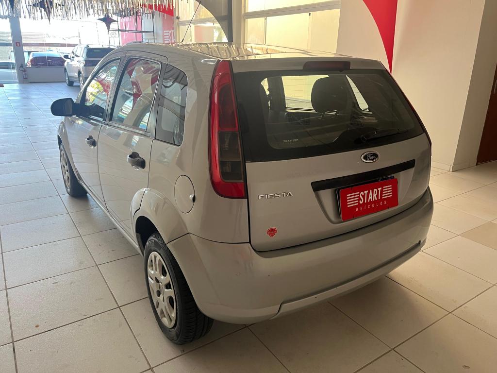 FORD Fiesta Hatch - Foto