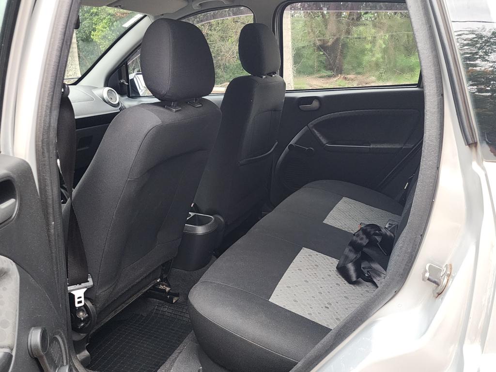 FORD Fiesta Hatch - Foto