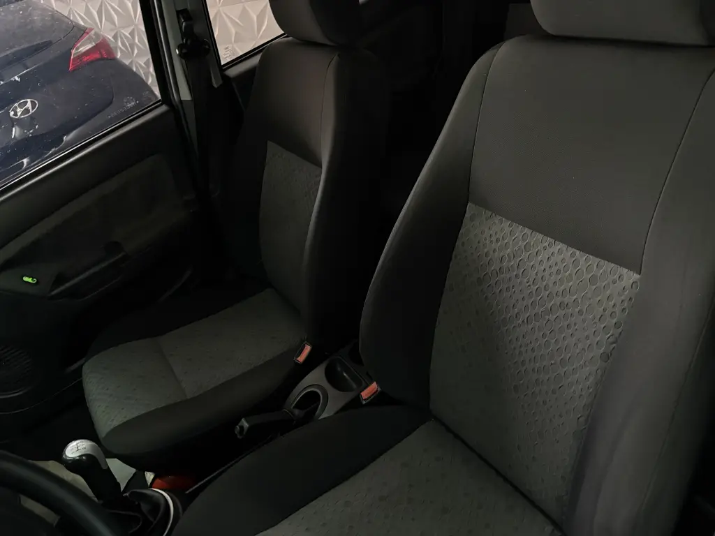 FORD Fiesta Hatch - Foto