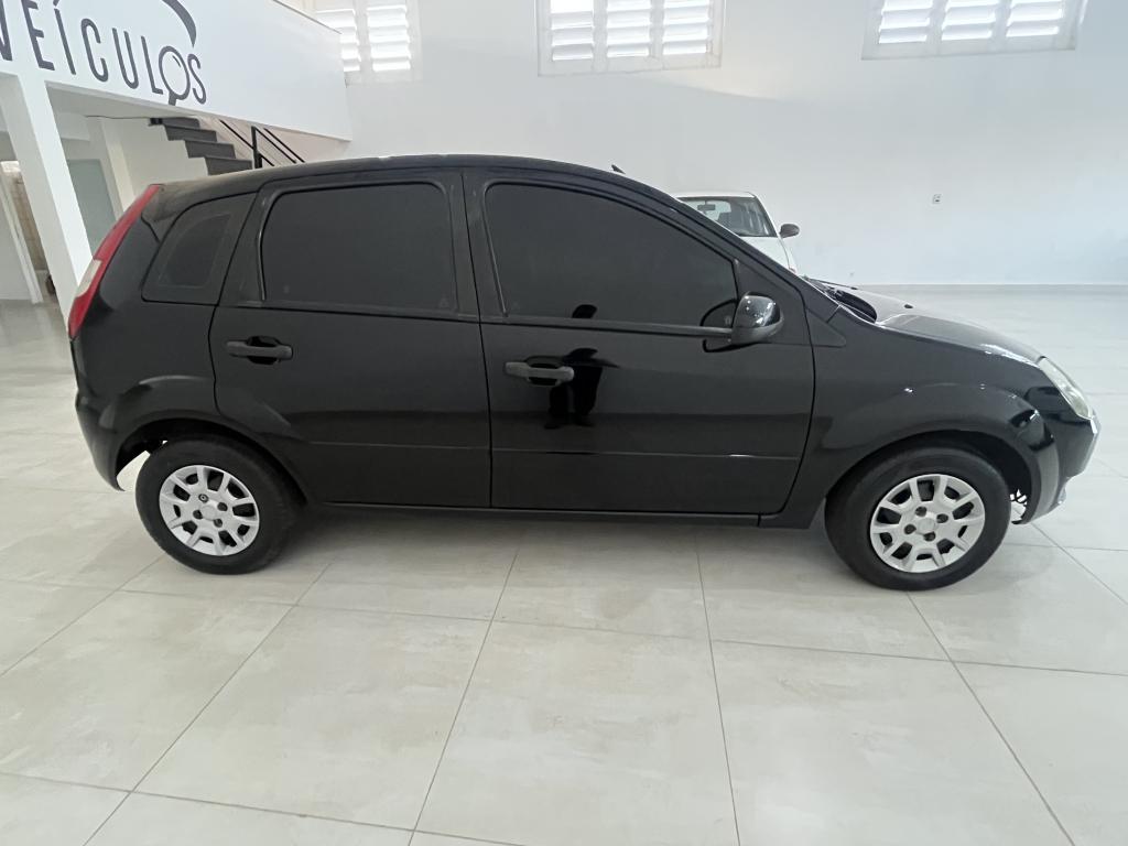 FORD Fiesta Hatch - Foto