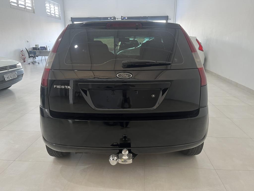 FORD Fiesta Hatch - Foto