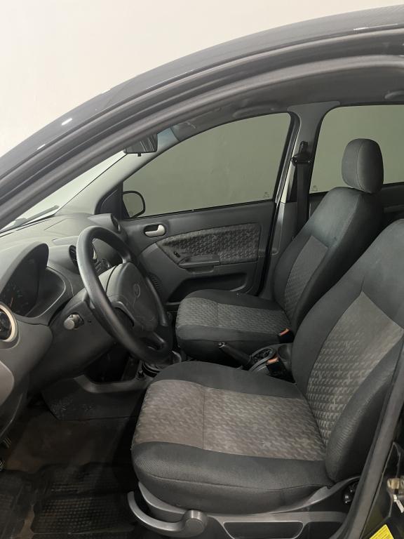 FORD Fiesta Hatch - Foto