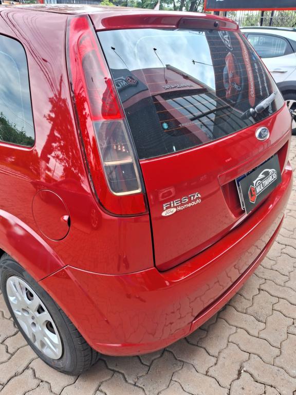 FORD Fiesta Hatch - Foto