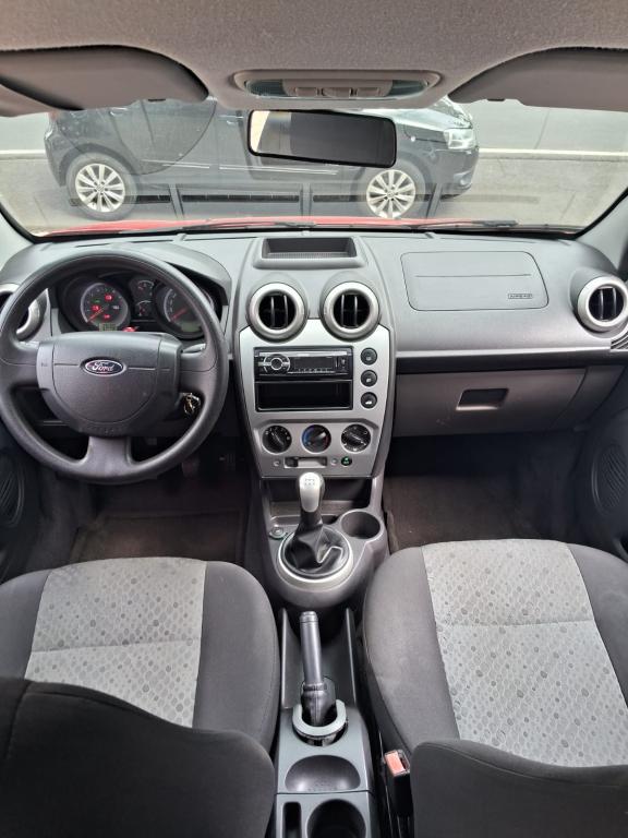 FORD Fiesta Hatch - Foto