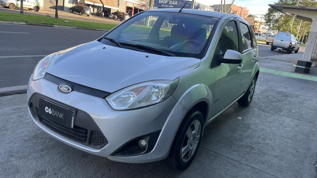 FORD Fiesta Hatch - Foto