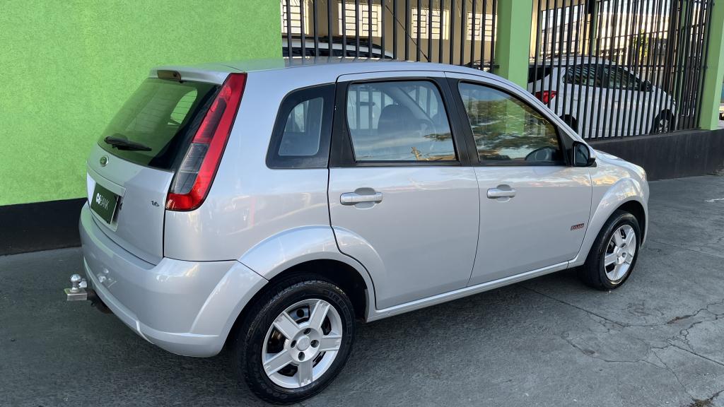 FORD Fiesta Hatch - Foto