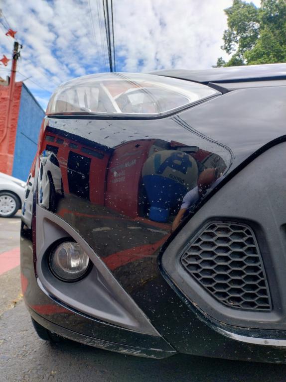 FORD Fiesta Hatch - Foto