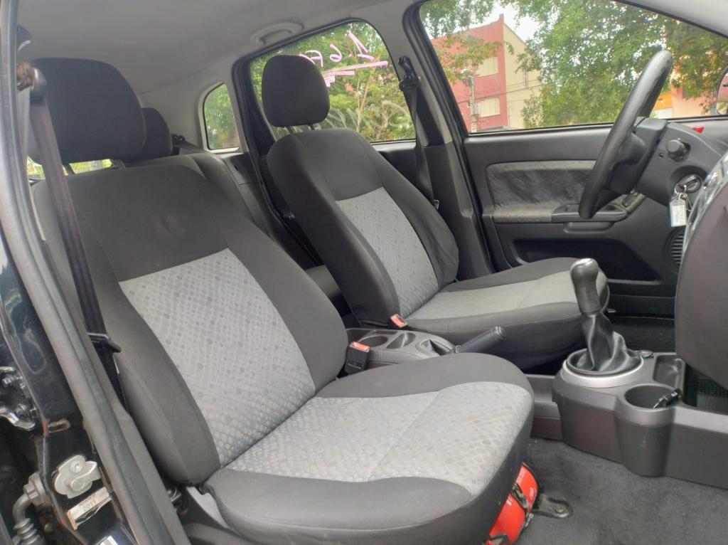 FORD Fiesta Hatch - Foto