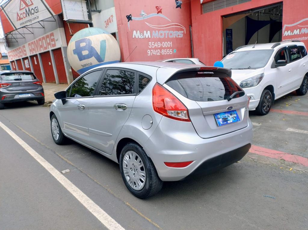 FORD Fiesta Hatch - Foto