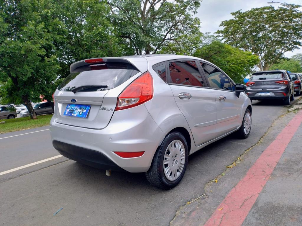 FORD Fiesta Hatch - Foto