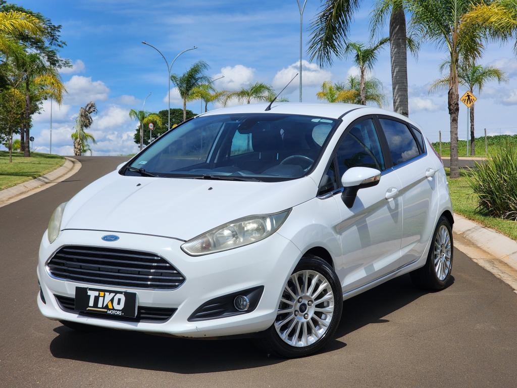 FORD Fiesta Hatch - Foto