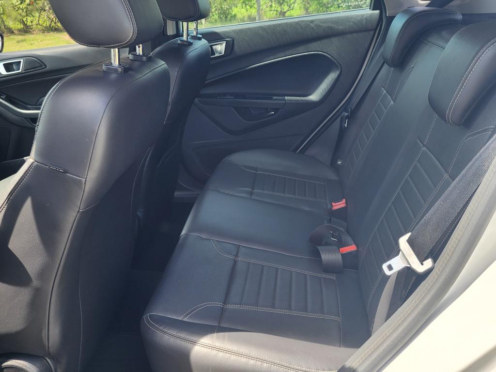 FORD Fiesta Hatch - Foto