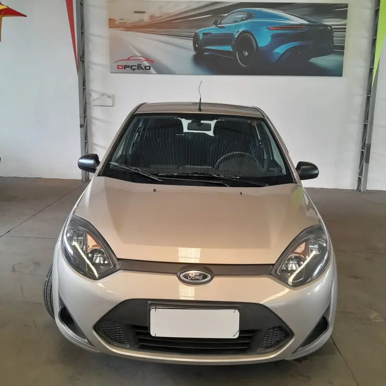 FORD Fiesta Hatch - Foto