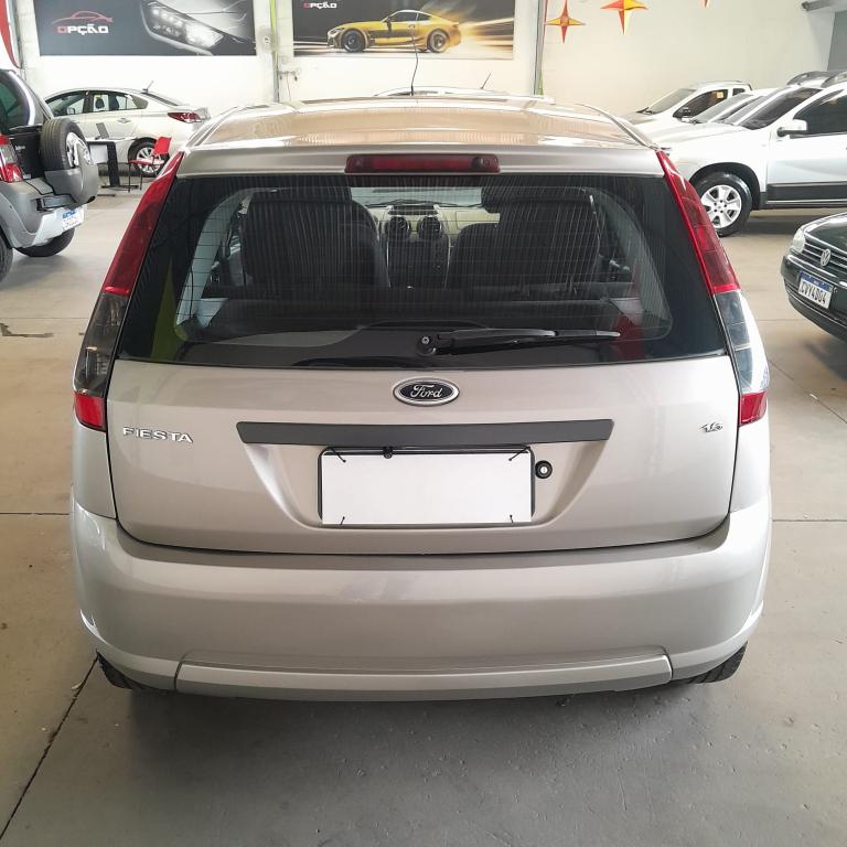 FORD Fiesta Hatch - Foto