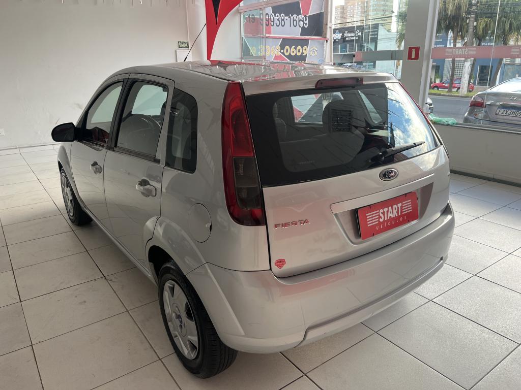 FORD Fiesta Hatch - Foto