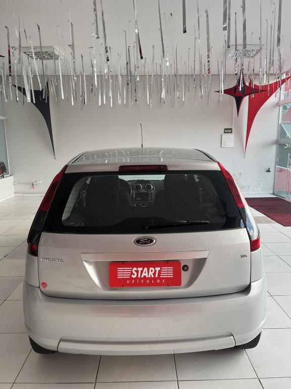 FORD Fiesta Hatch - Foto