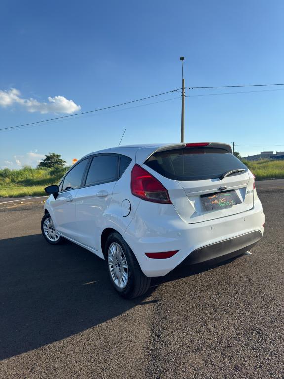 FORD Fiesta Hatch - Foto