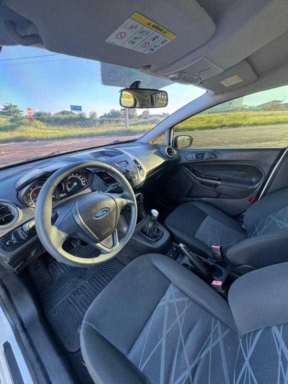 FORD Fiesta Hatch - Foto