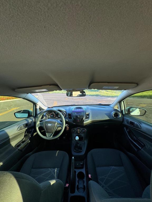 FORD Fiesta Hatch - Foto