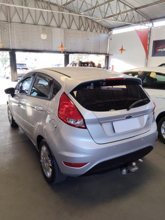 FORD Fiesta Hatch - Foto